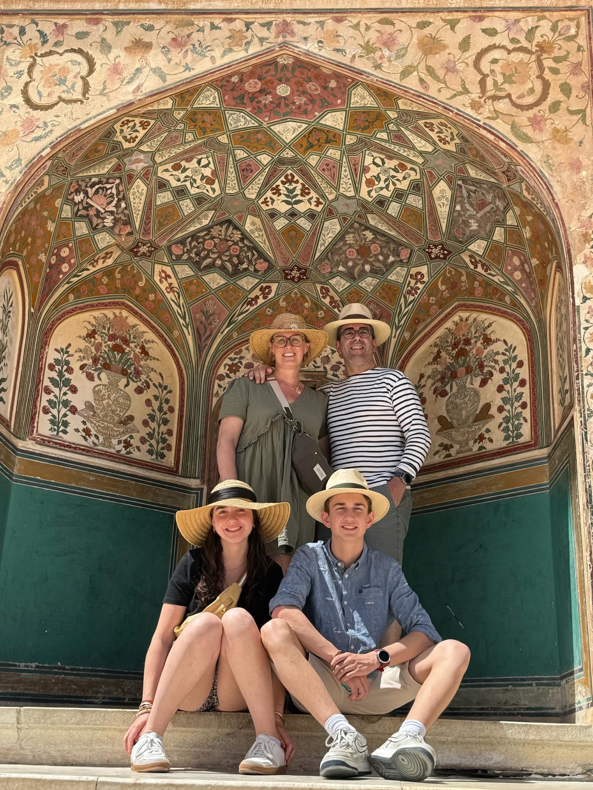 Palacio de Rajasthan con el Taj Mahal 